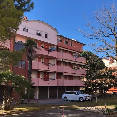 Viale Del Sole グラード